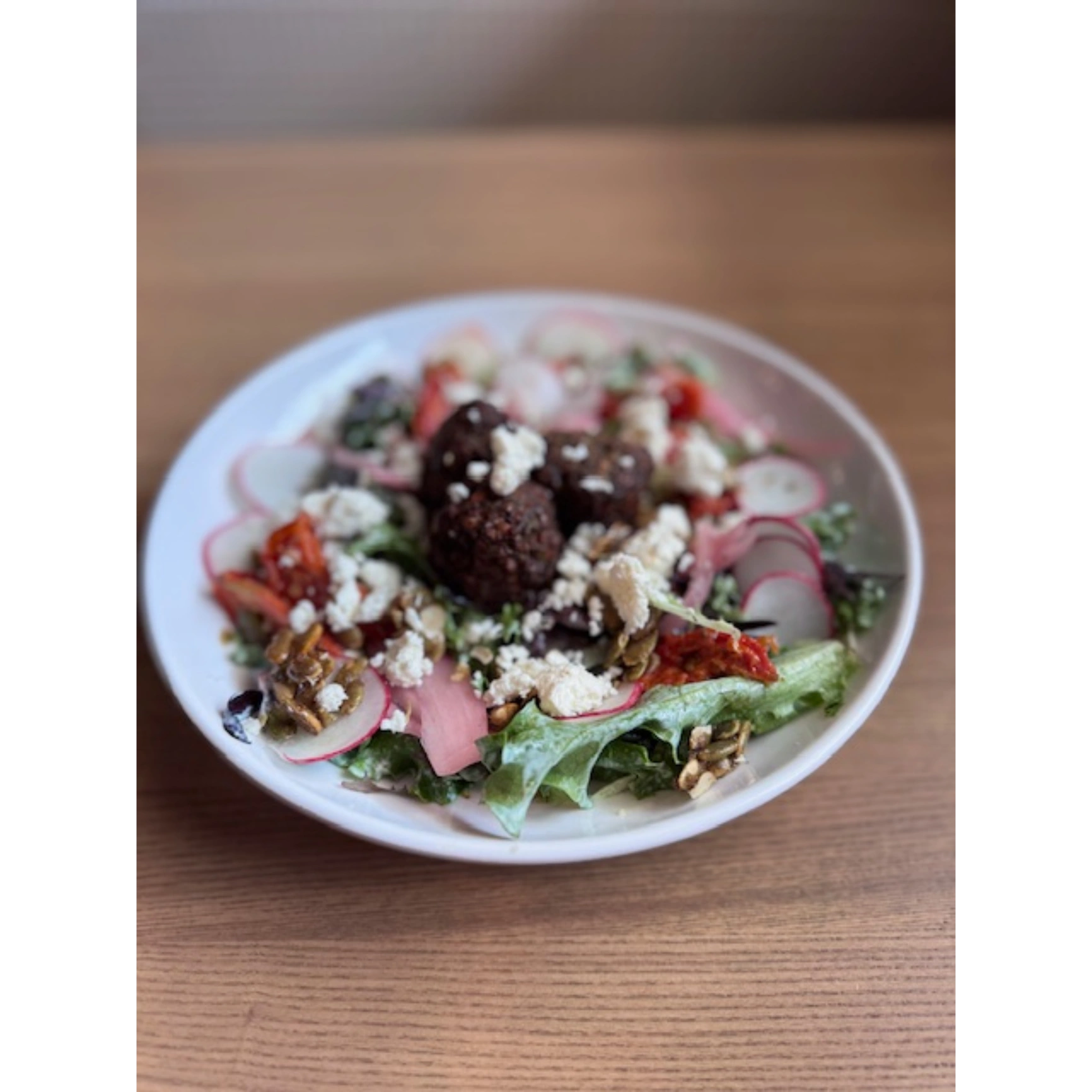 Beet salad with goat cheese and walnuts